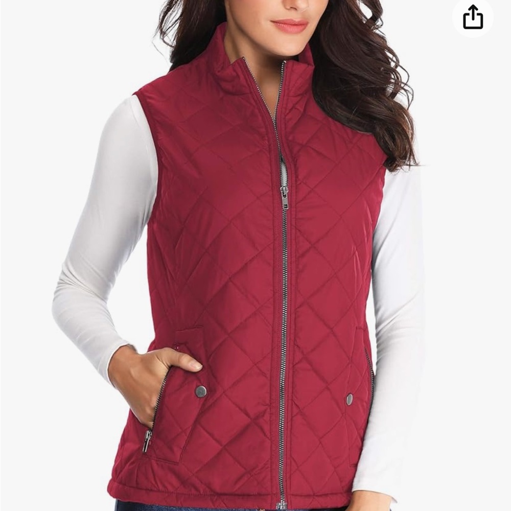 Tilly Anne Quilted vest with stand up collar